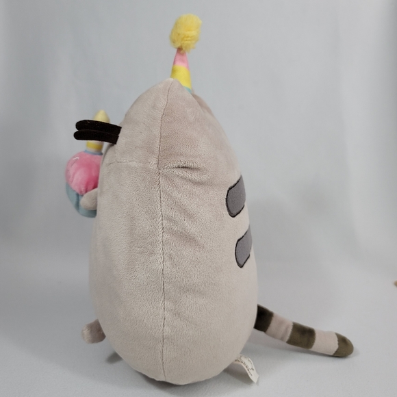 Gund Pusheen Snackables Birthday Cupcake Plush Stuffed Animal - Kawaii - Picture 7 of 14